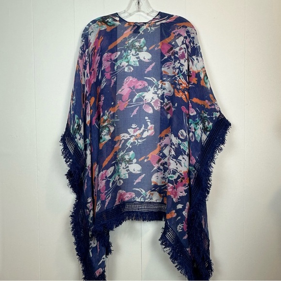 Cejon Floral Kimono with Fringe Trim Size OSFM - Picture 3 of 4